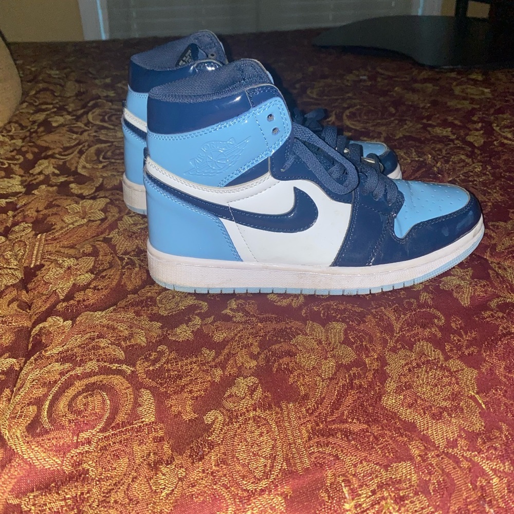 Retro 1s women’s Blue chills